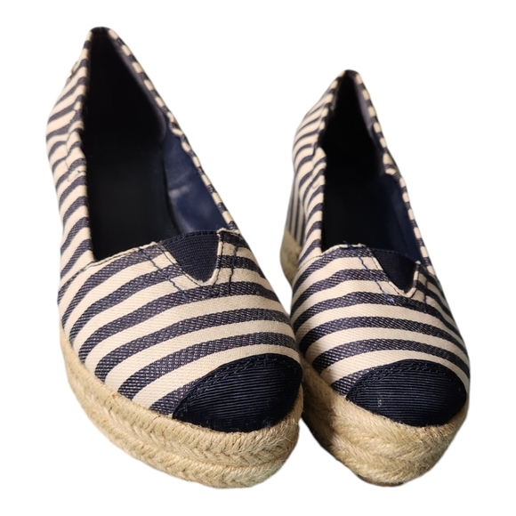 Victor Alfaro Navy & Cream Striped Espadrille Wedges Size 8.5 GUC - Picture 8 of 12